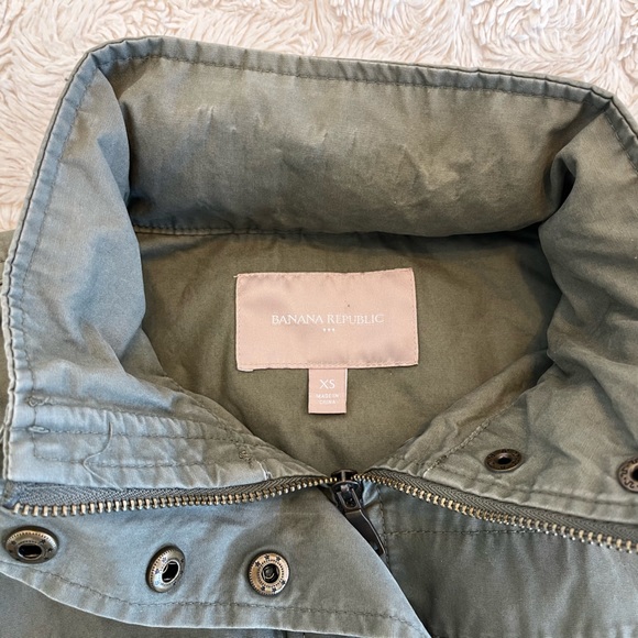 Banana Republic Olive Green Utility Jacket w/Stowable Hood Women’s Size X-Small - Picture 8 of 13